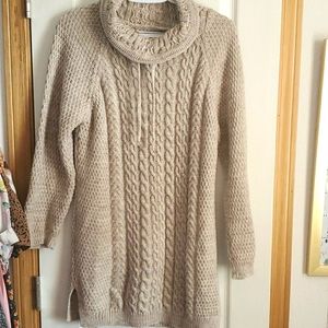 High neck sweater